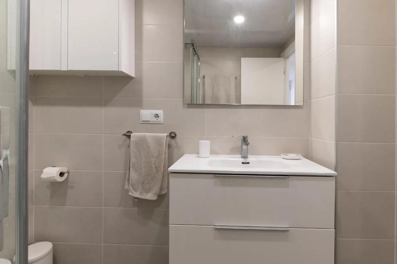 At123 Reformado, En El Centro Del Pueblo, Solamente 500M De La Playa Apartment Torredembarra